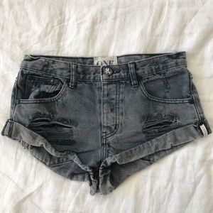 One Teaspoon Distressed Bandits Jean Shorts sz 25